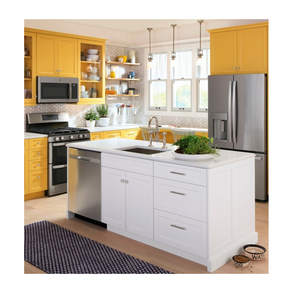 GFE28GYNFS modern kitchen view