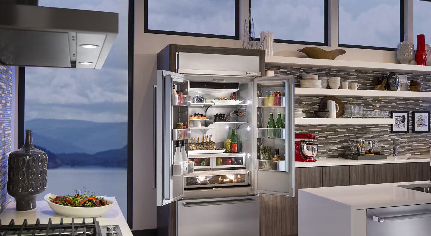 How to Prevent Odor, Moisture, and Mold in Refrigeration Systems