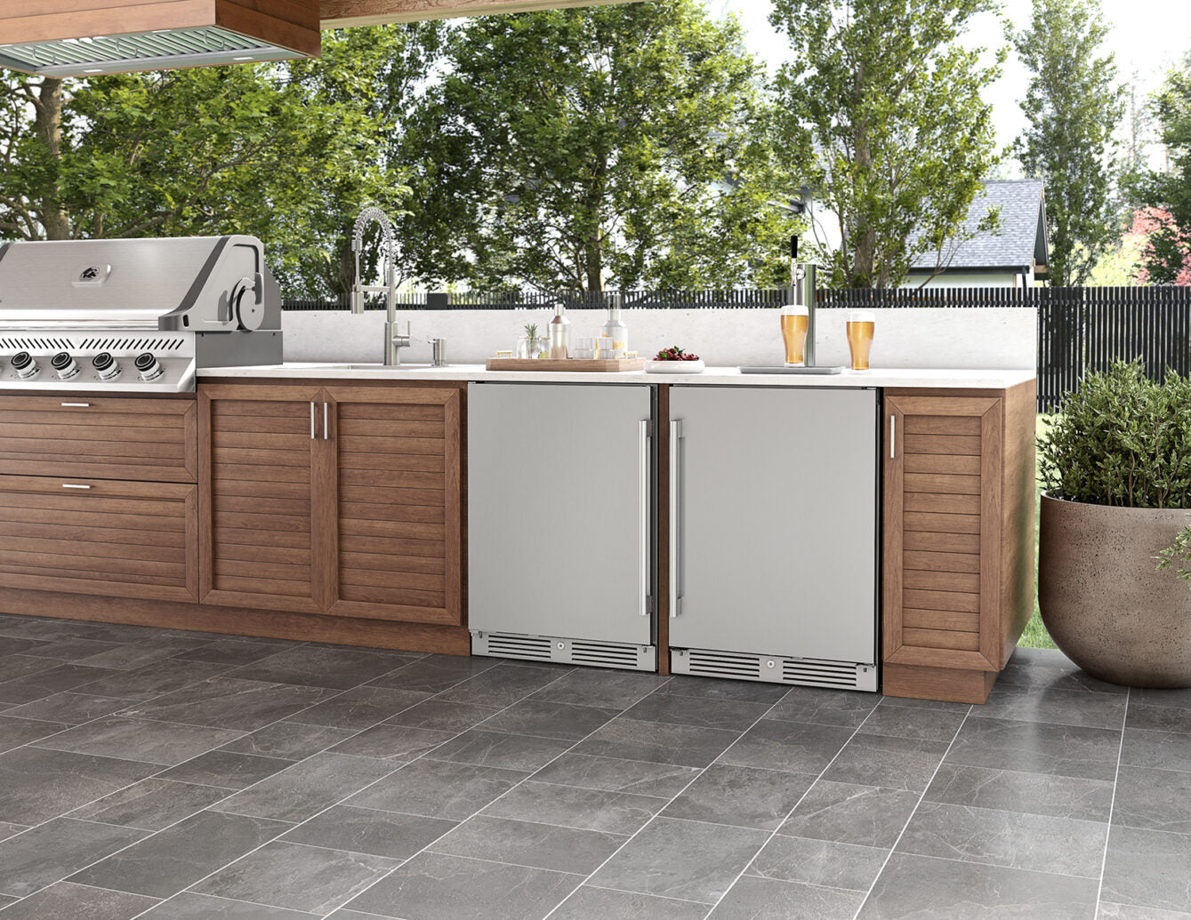 How to Plan Weather Exposure and Choose the Right Materials for Outdoor Spaces